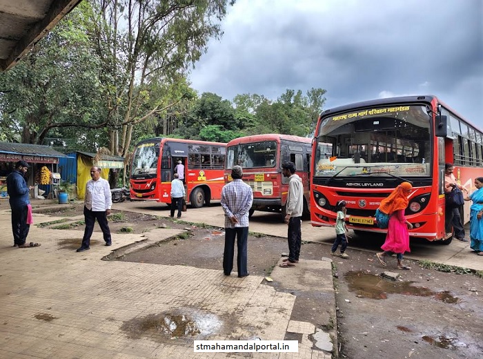 msrtc malkapur yelane bus depo platform